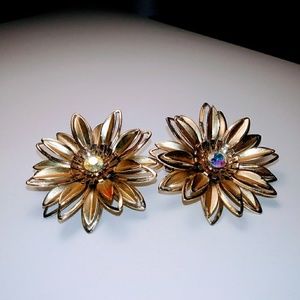Vintage Flower Clip Earrings